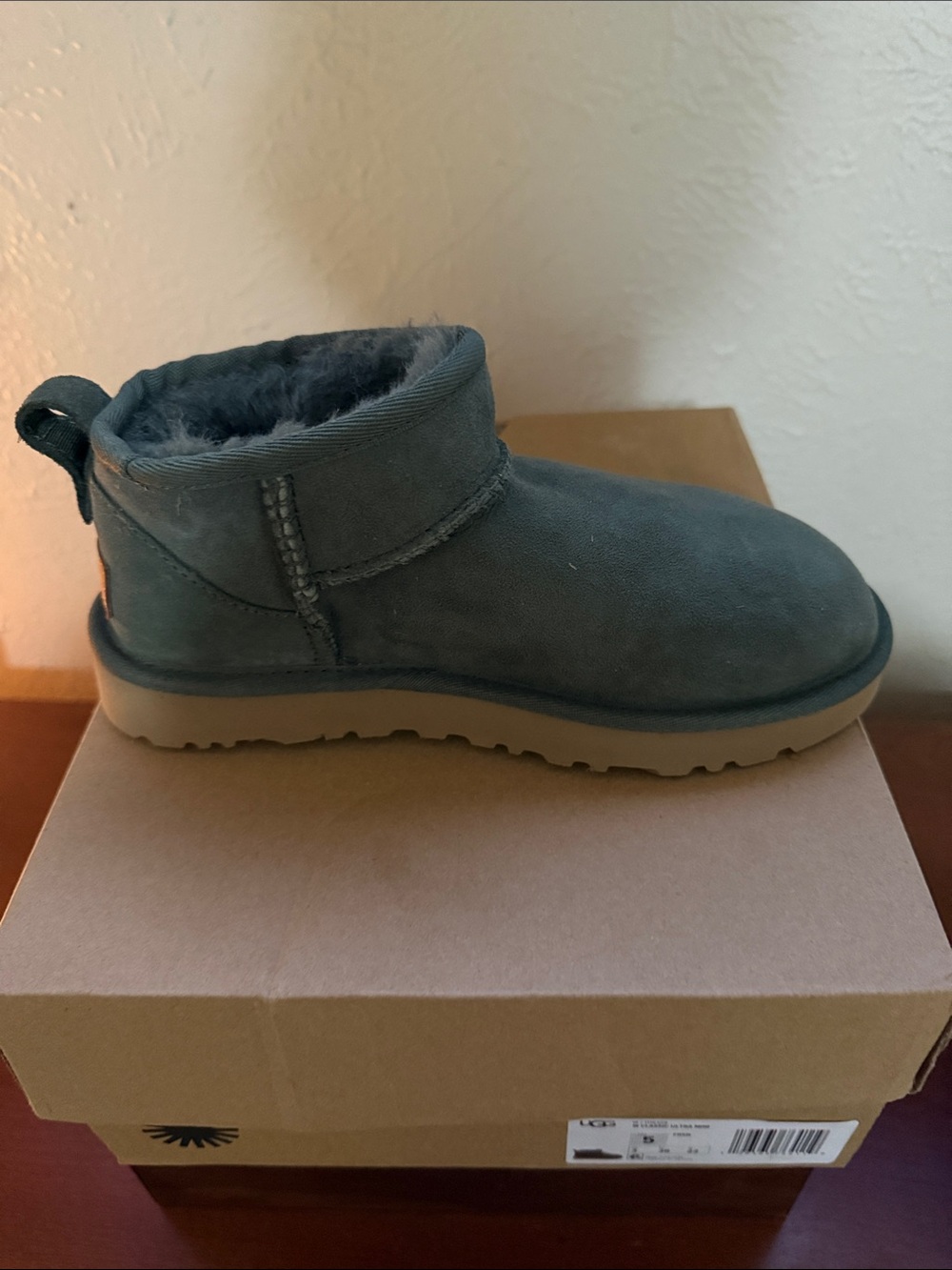UGG Charcoal Suede Short Classic Ankle Booties - Picture 6 of 12